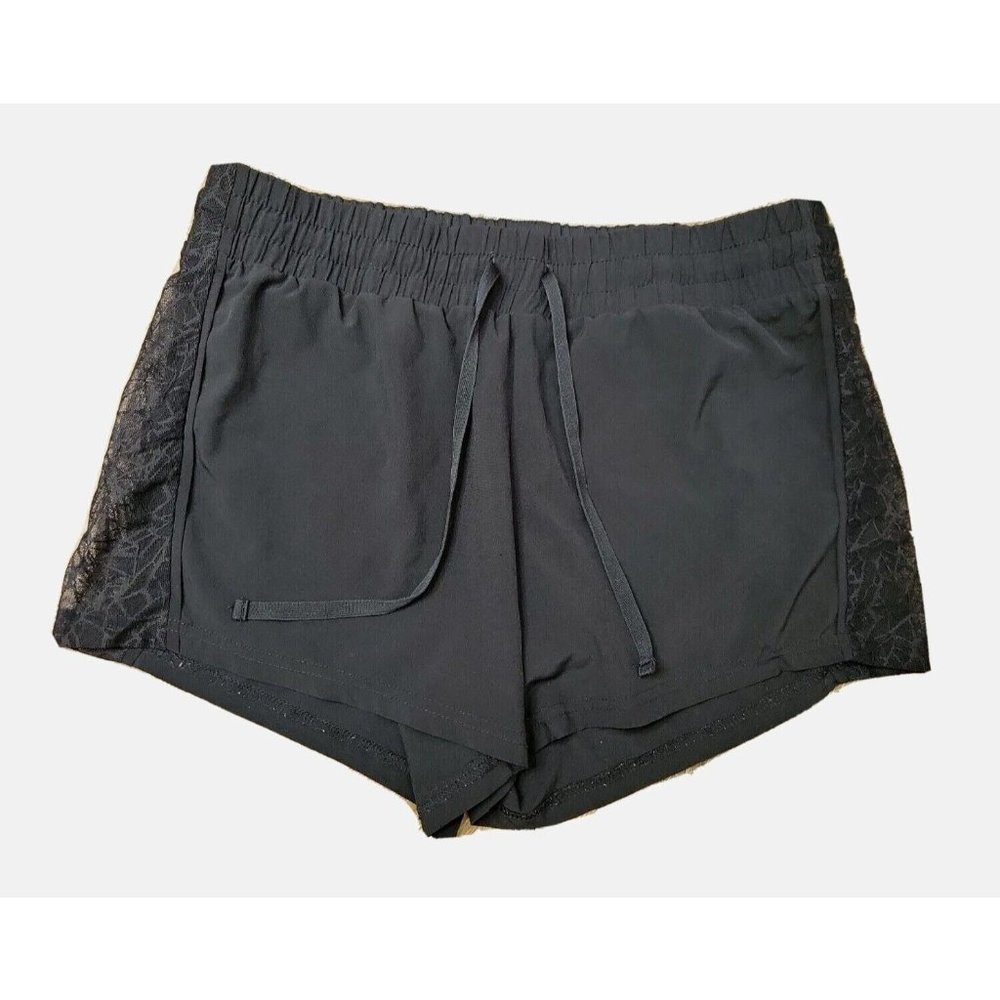 Fabletics Women S Black Athletic Short Lace Sides Lined Hidden Pocket 3" Inseam